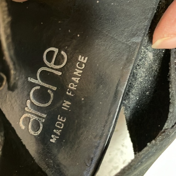 Arche Black Leather suede sandals with 1 3/4” heels and buckle adjustment. 6.5 - Picture 3 of 9